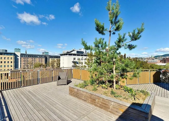 Апартаменты Cozy And Modern In The Heart Of *